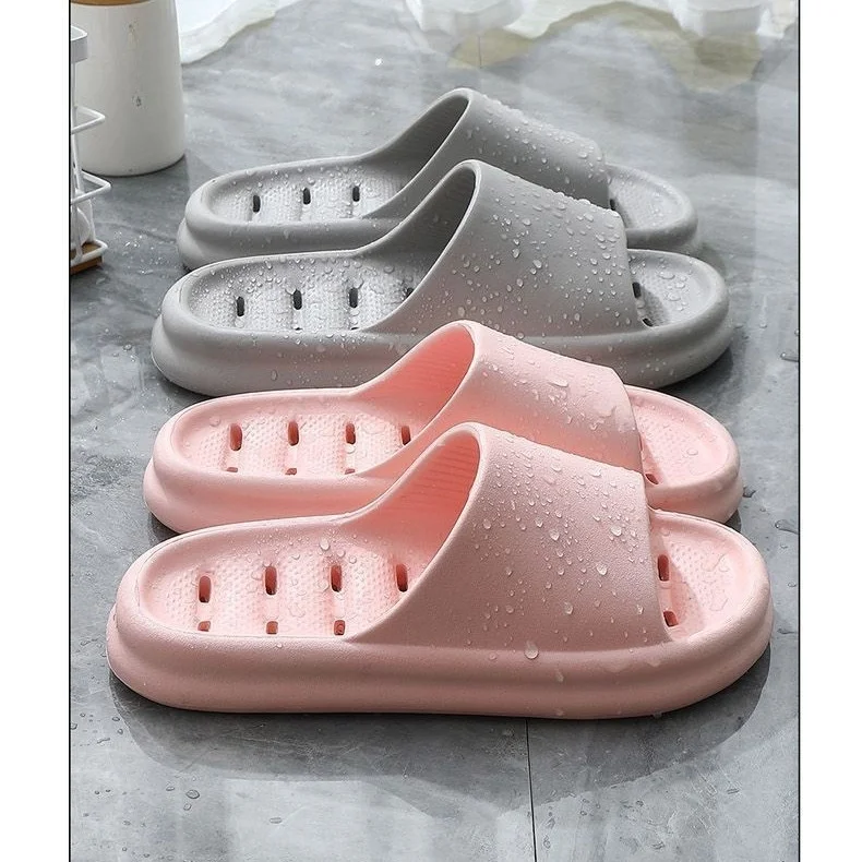Breathable Quick-Dry Hollow Home Bathroom Slippers for Couples Hotel Use Men Women Summer Indoor Outdoors Anti-Slip EVA Slippers
