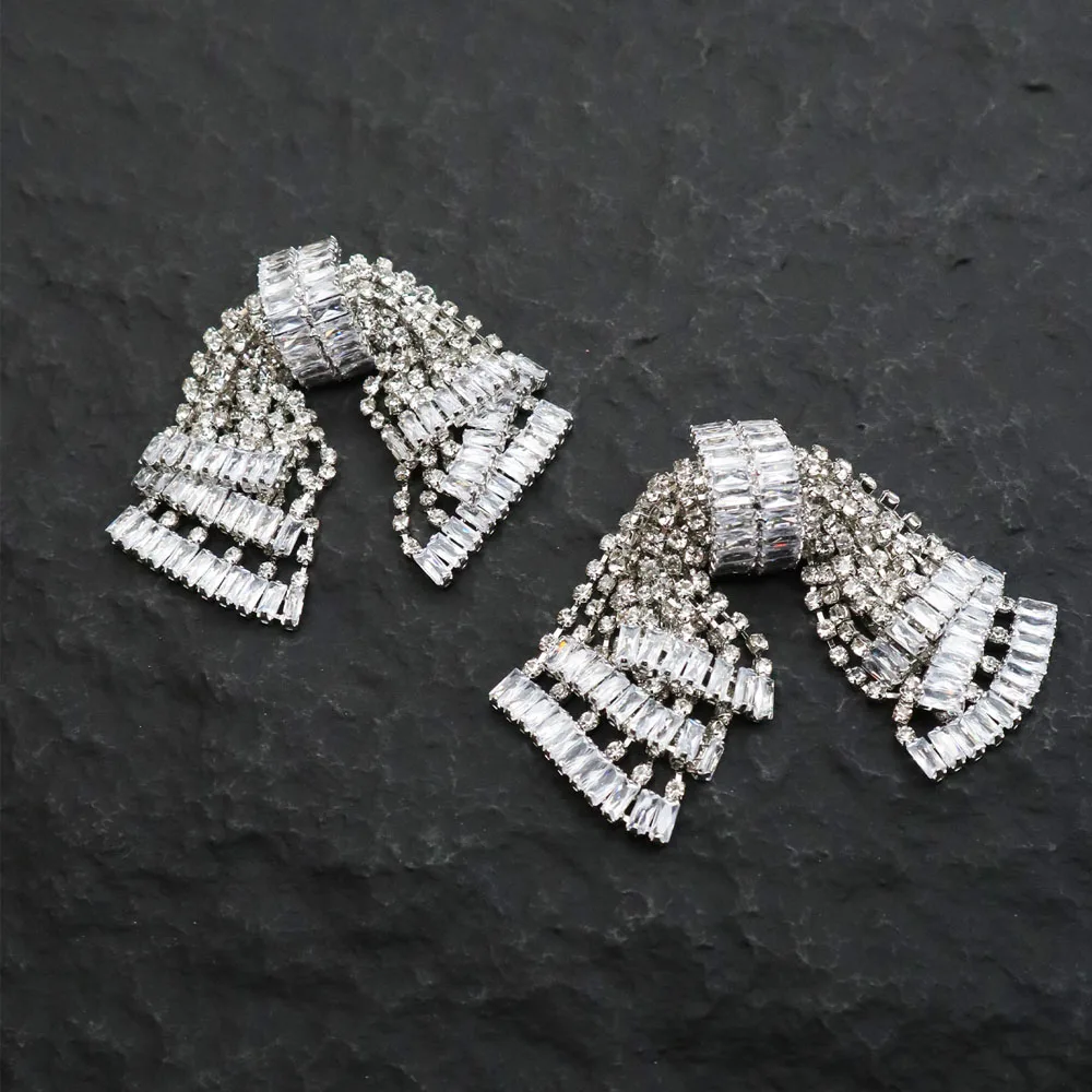 Immagine 6: Eleganti orecchini con nodo a farfalla in zirconi, gioielli scintillanti per feste quotidiane, squisiti orecchini a bottone per le donne, accessori alla moda