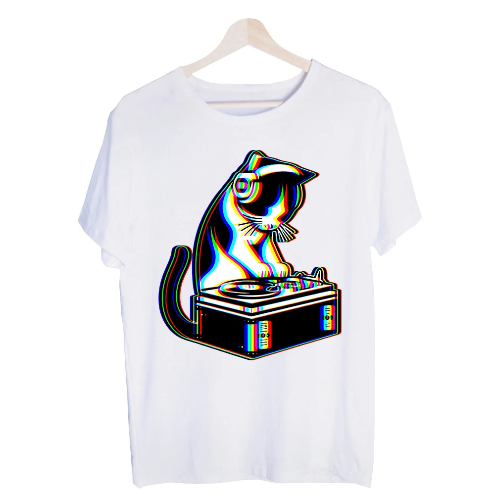 Men's Cat DJ Turntable Graphic Tee, Short Sleeve Crew Neck T-Shirt for Casual Streetwear and Music-Inspired Outfits