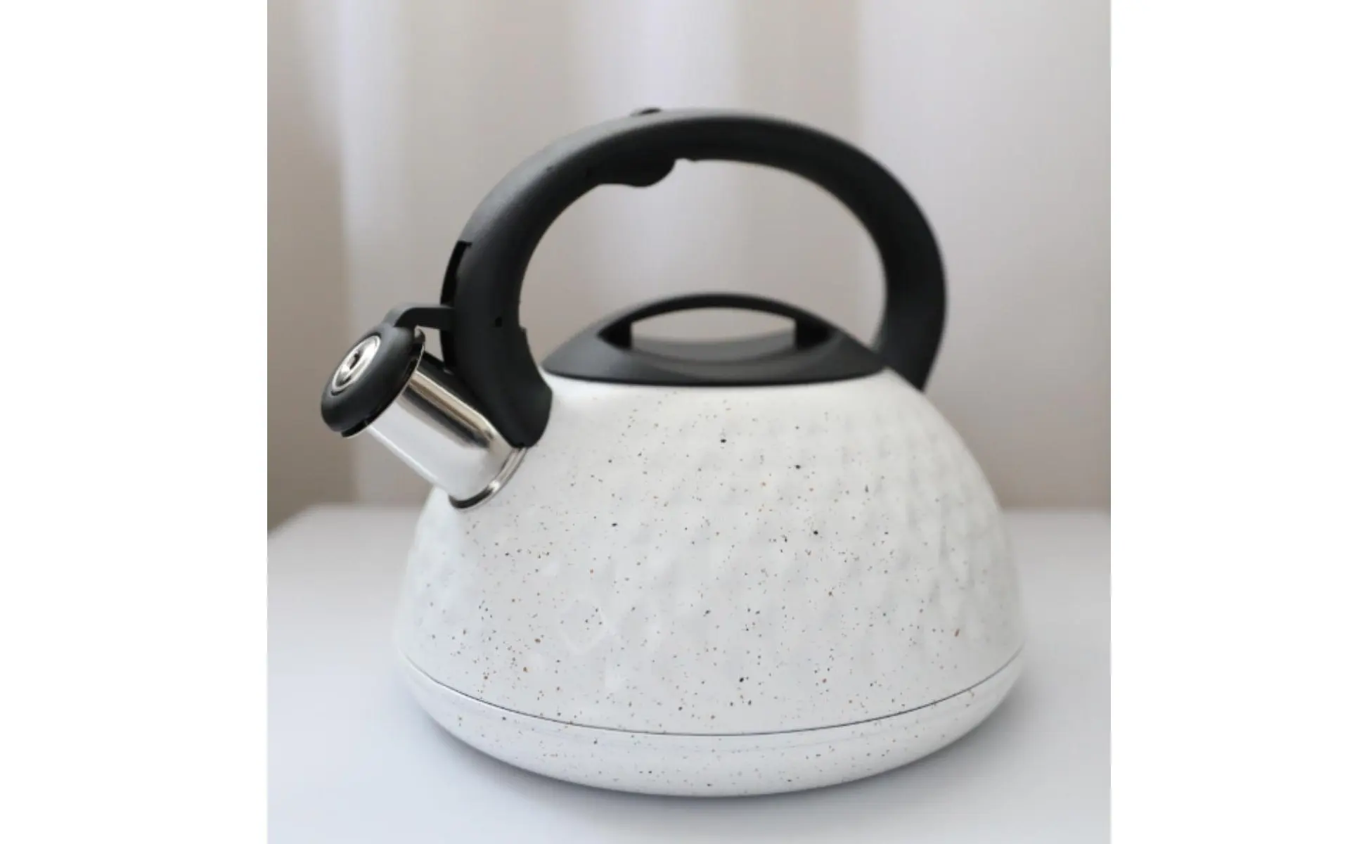 Stainless Steel Whistling Kettle Rust Proof Whistling Tea Kettle Household Cookware Fast Boiling Chemical-Free Safe Stainless Steel Whistling Kettle Rust Proof Whistling Tea Kettle Household Cookware Fast Boiling Chemical-Free Safe