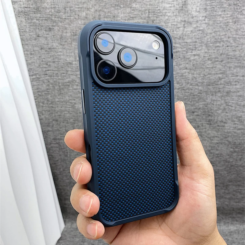 Magnetische Carbonfaser-Textur für MagSafe Bumper-Hülle für iPhone 17 18 Pro Max 16 16Pro 15 Pro Mattierte Kabellose Ladehülle – Detail 13