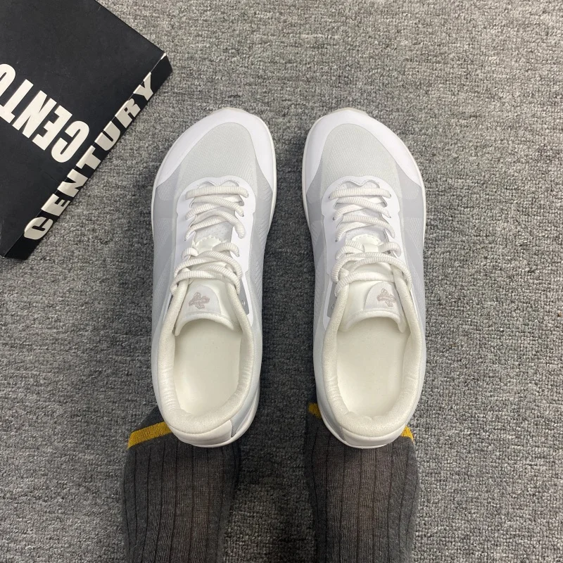 Men's and Women's Wide-Lasted Gradual Gray-White Gradient Jogging Shoes, Sizes 36 to 48, for Various Wide Foot Shapes