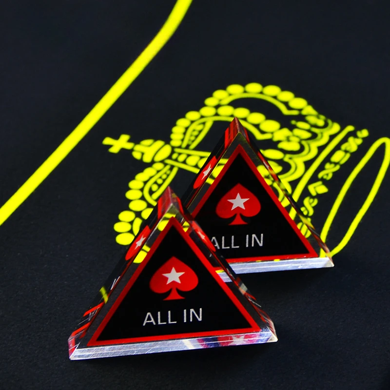 1 sztuka Dwustronny trójkąt ALL IN Akcesoria rozrywkowe Akrylowa prasa do kart