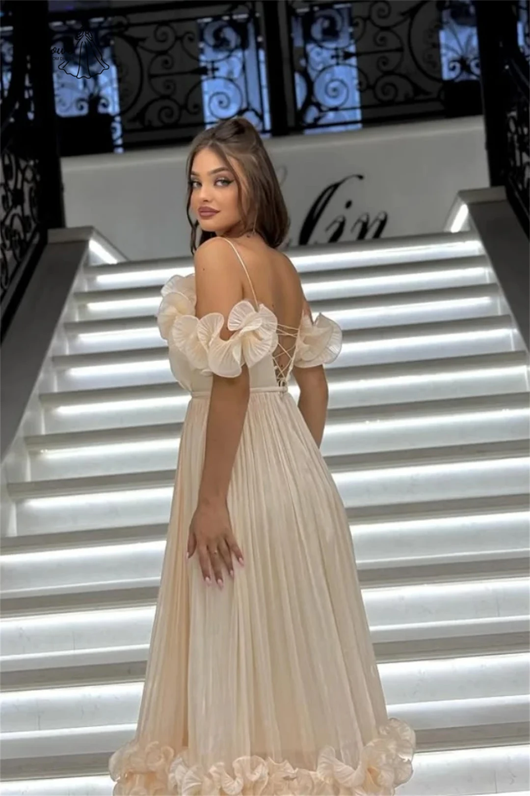 تنورة ذيل السمكة من Vows فساتين نسائية أنيقة لحفلات الزفاف فستان صديرية دائرية مصنوعة حسب الطلب ترتر فاخر فساتين لحضور الحفلات الموسيقية 2025