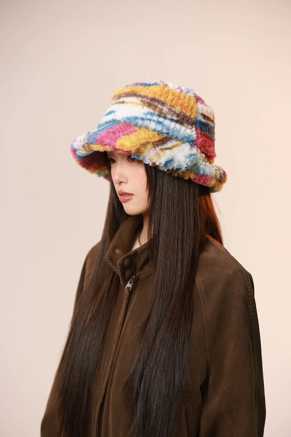 新しいファッションストライプ漁師帽子女性秋冬スカリービーニーレディースカラフルなバケツ女性手作りタッセルビーニー帽子