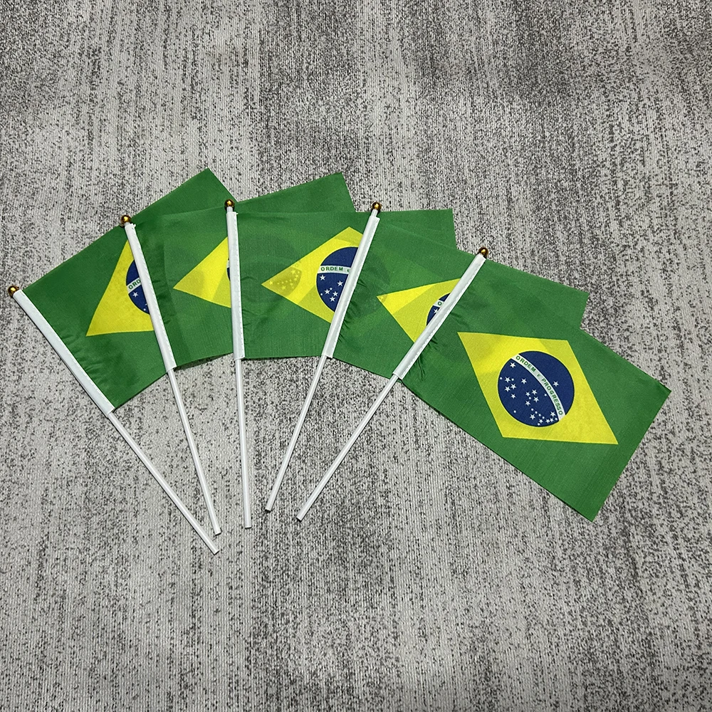 

Brazil hand Flag 100pcs/pack 21X14 cm Polyester Brazil hand waving flags Brasil FLAG Country Banner With Plastic Flagpoles