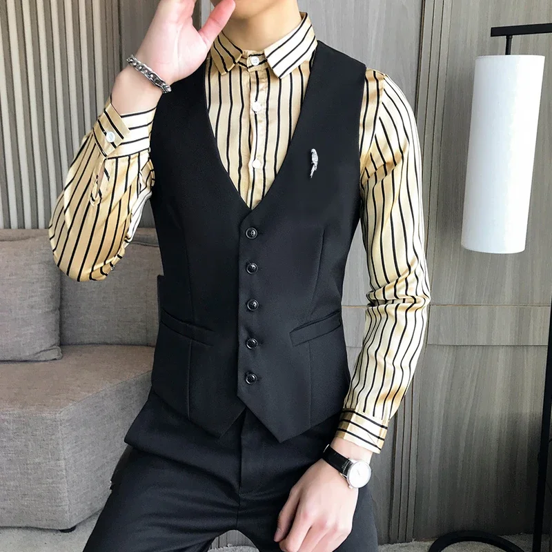 College Style V-neck Men's Vest Casual Service Waistcoat Male Prom Party Disco Clothes Slim Dress Vest Men Tuxedo Gilet Homme