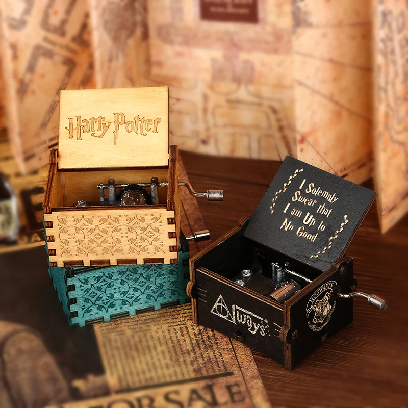 Hogwarts Music Box Harries Potter Souvenirs Hand Cranked Wooden Handle Toys Party Decorations Birthday Gifts for Children