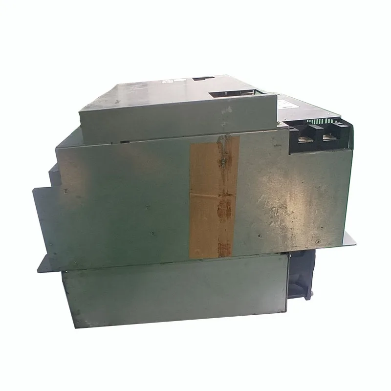 Driver motore controller PLC MDUE-SE servoazionamento Okuma originale al 100% MDUE-SE