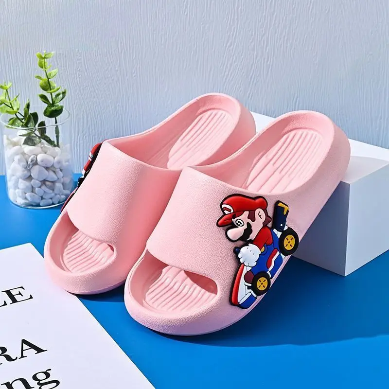 Pantofole per bambini Super Mario Bros Kart 2024 Indoor Cartoon suola morbida antiscivolo sandali da gita per bambini medi e grandi