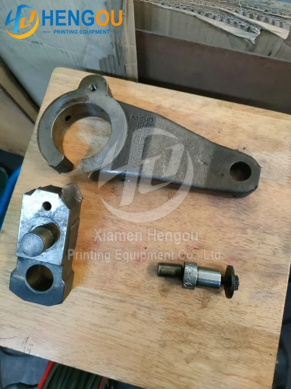 Printing Press CD102 Closing Connecting Rod Swinging Block C4.012.007G Heidelberg Closing Connecting Rod