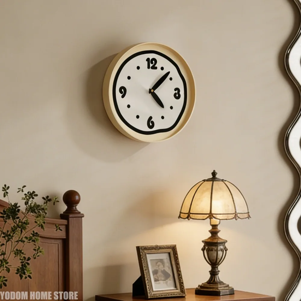 Modern Round Cream Wall Clock - Minimalist Distorted Line Decoration For The Clock - Household Wall-mounted Clock