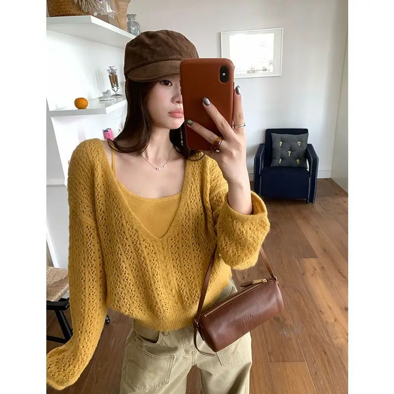 

Korejpaa V-neck Hollowed Out Pullover Top Women Autumn Daily Wear Long Sleeved Knitted Top+camisole Two Piece Set Gentle Clothes