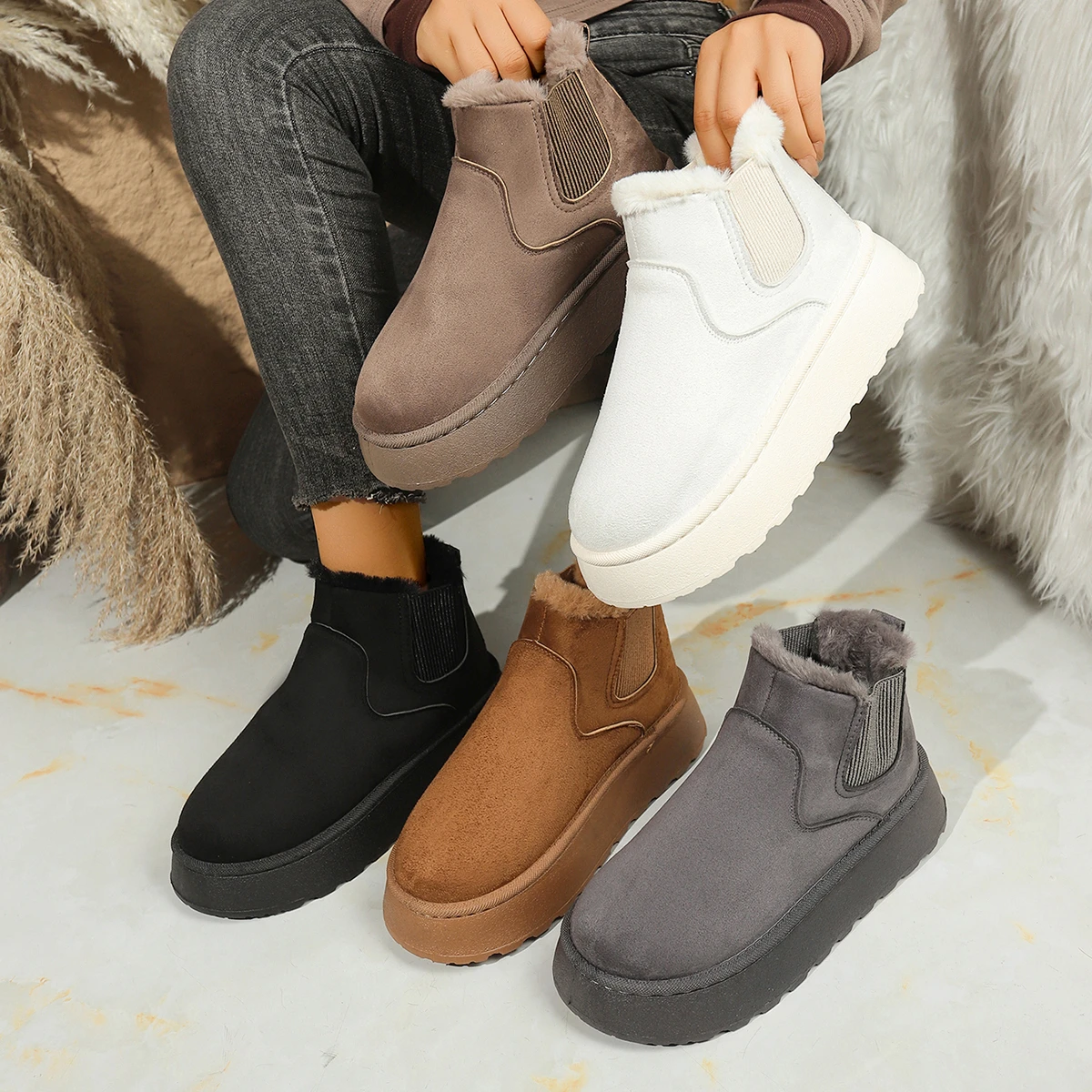 Winter Women Short Plush Warm Snow Boots Casual Flats Shoes New Platform Retro Suede Fur Chelsea Ankle Boots Zapatos De Mujer