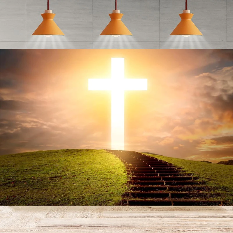 Fond de photographie avec croix dans le ciel et rayons de lumière au lever et au coucher du soleil, bannière murale de toile de fond pour fête sur le thème de la prière et de la résurrection de Jésus