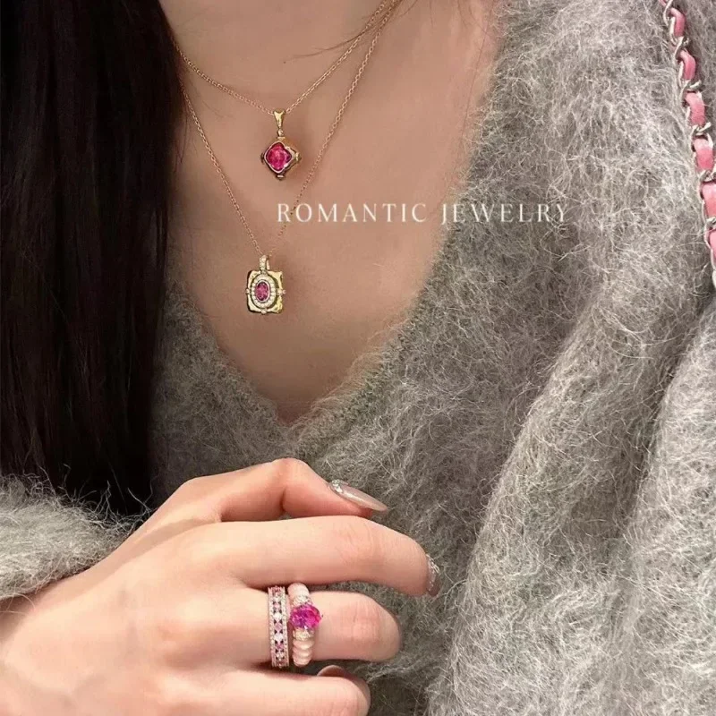 Vintage Court Style Square Necklaces Ruby Light Luxury Red Choker Pendant High Quality Collar Chain Wedding Jewelry Women