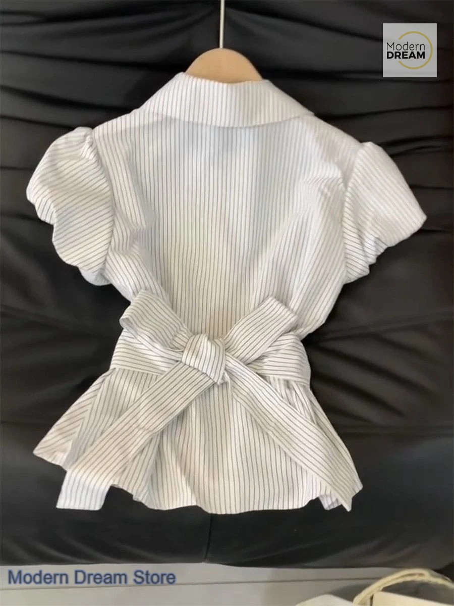 Korean-style sweet wind strap waist striped short-sleeved shirt women's summer new casual pure want to slim Joker short top.