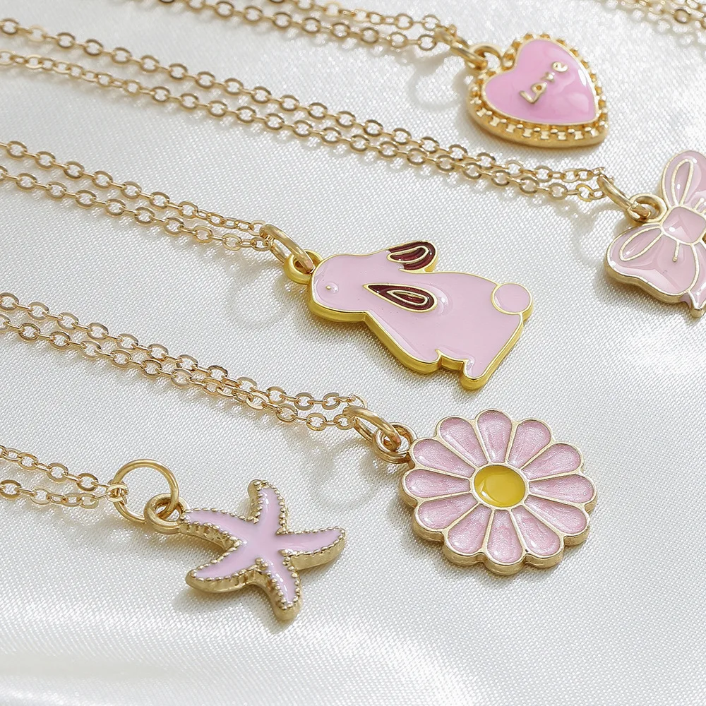 

diy accessories: Daisy alloy oil-dripping children's high-end fashion clothing accessories that are popular in South Korea