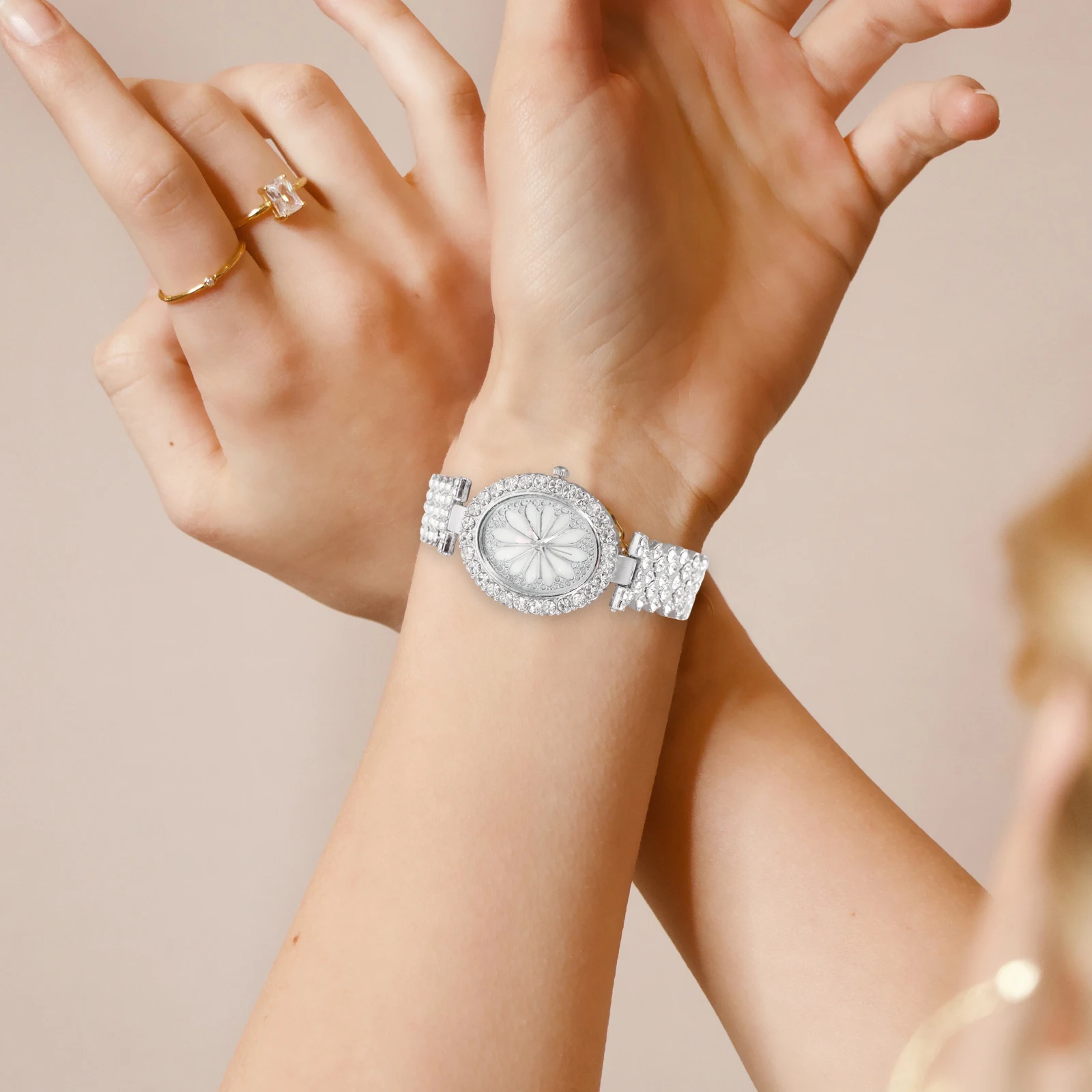 

Ladies Watch Quartz Watches Elegant Simple Metal Stone Wrist Small Wrists Vintage Dainty Fashion Accessories Gift Idea Women