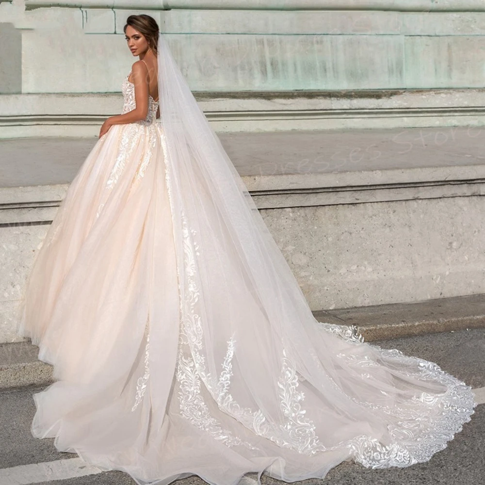 Moderne exquisite eine Linie Frauen Brautkleider klassische Applikationen Spitze Brautkleider sexy Spaghetti träger Prinzessin Robe de Mariée