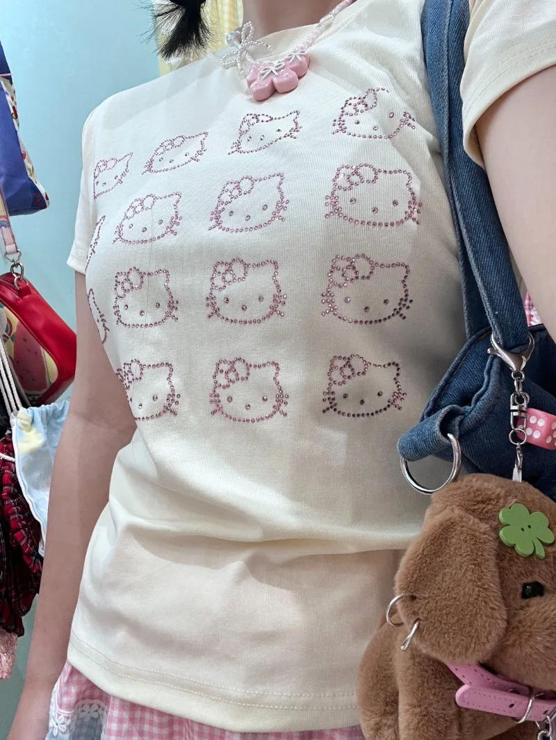 

Cute and Sweet Hello Kitty Hot Diamond Short Sleeved T-shirt Women Summer New Student Slimm Short Aesthetic Clothes Kpop Y2k Top