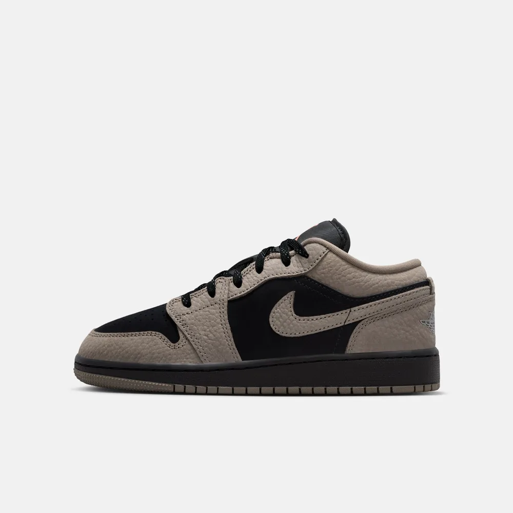 

Баскетбольные кроссовки Nike Air Jordan 1 Low SEGS для подростков, модель IB7111-005