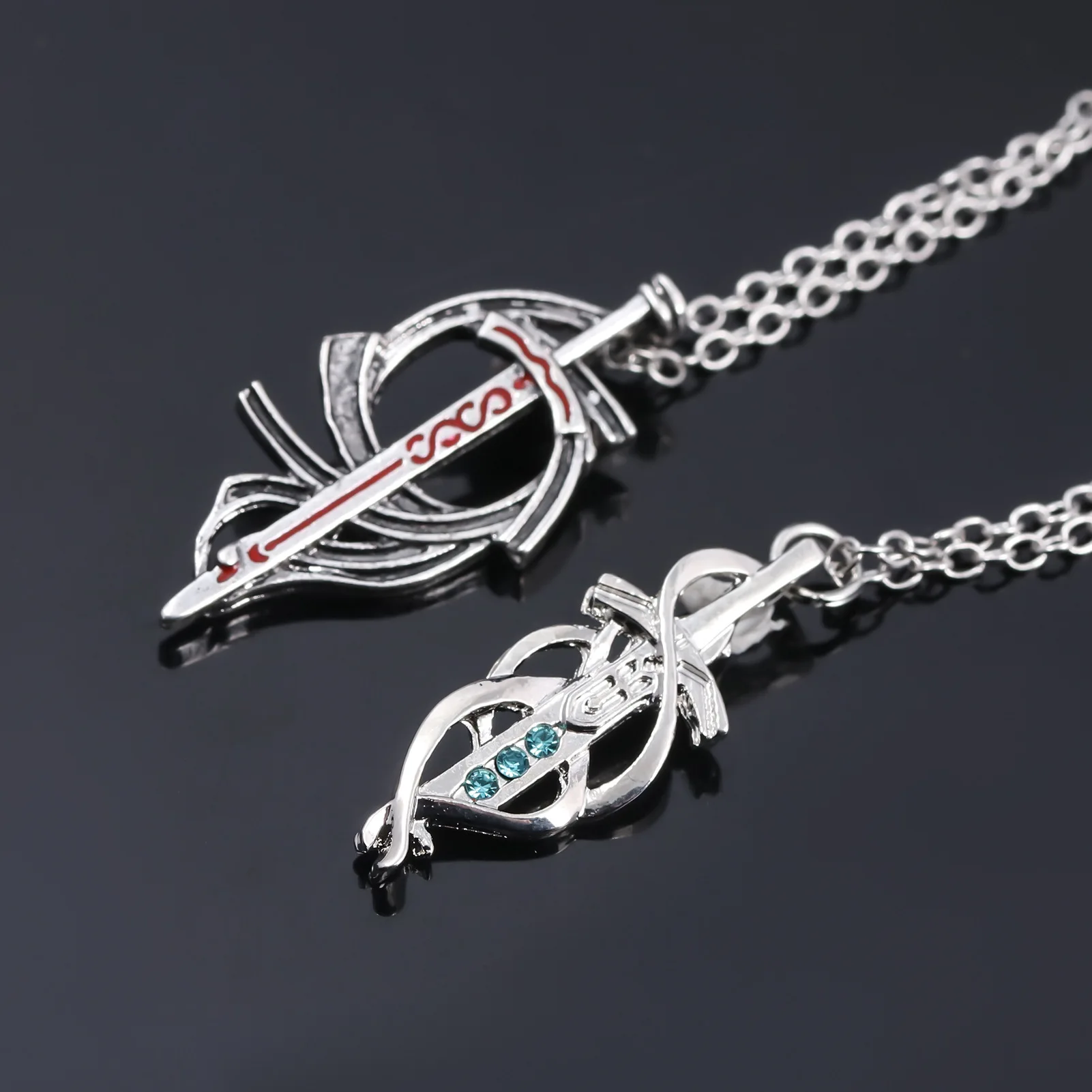 Brdwn Fate Prototype Unisex Saber Excalibur Sword Necklace Halloween Cosplay Prop