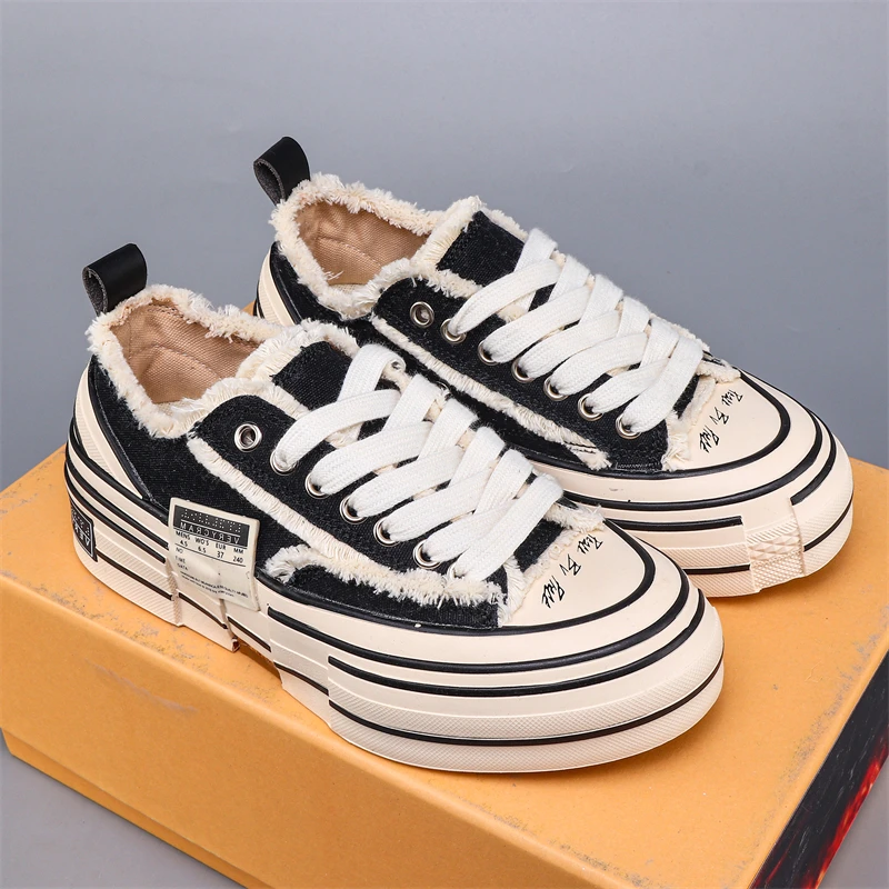 

The 9060 model of the N series sports shoes adopts a classic design style and is perfectly integrated into the modern trend.