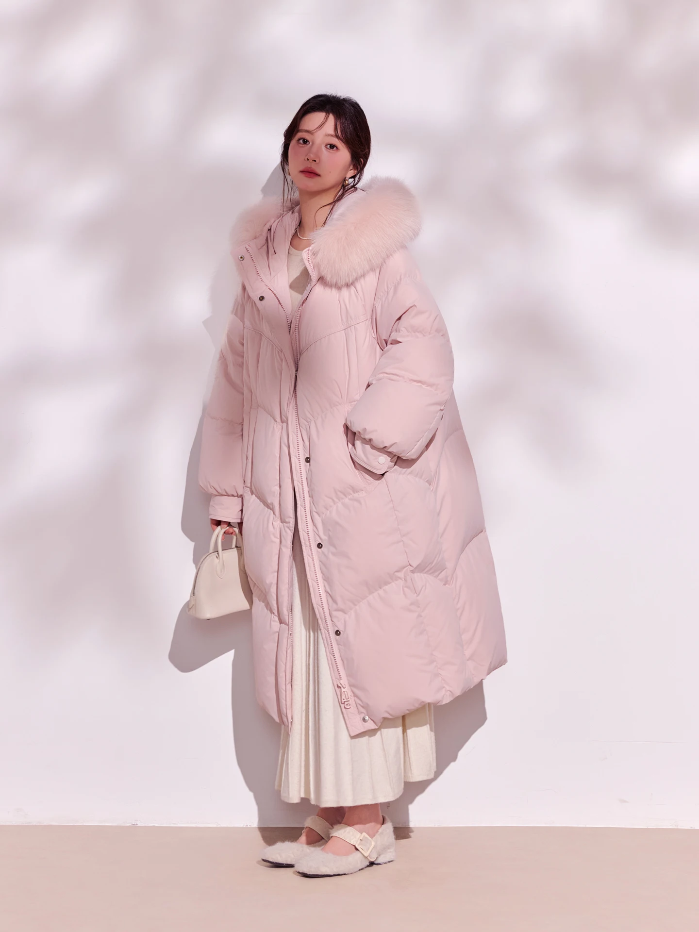 

Пуховик Chen U One Pink Fsy с меховым воротником, 90% белый гусиный пух, длинный, с капюшоном, женский, несъемный капюшон