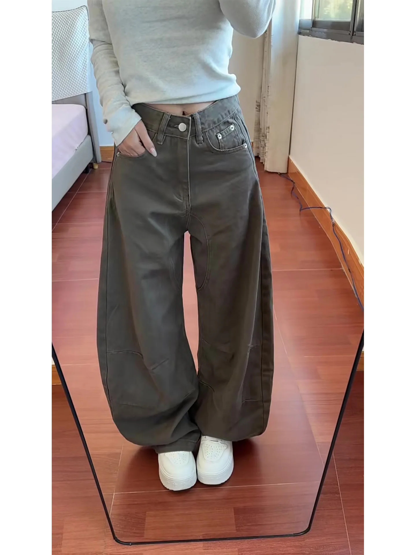 High Waist Wide Leg Denim Jeans Women's Loose Fit Bootcut Jeans Fall Winter Casual High Waist Bell Bot Jeans
