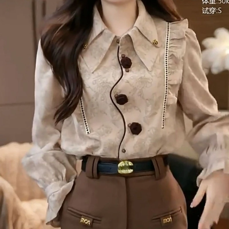 Retro Hong Kong Style Temperament Three-dimensional Flower Long-sleeved Shirt Spring New Fashion Lace Loose Versatile Top Tide