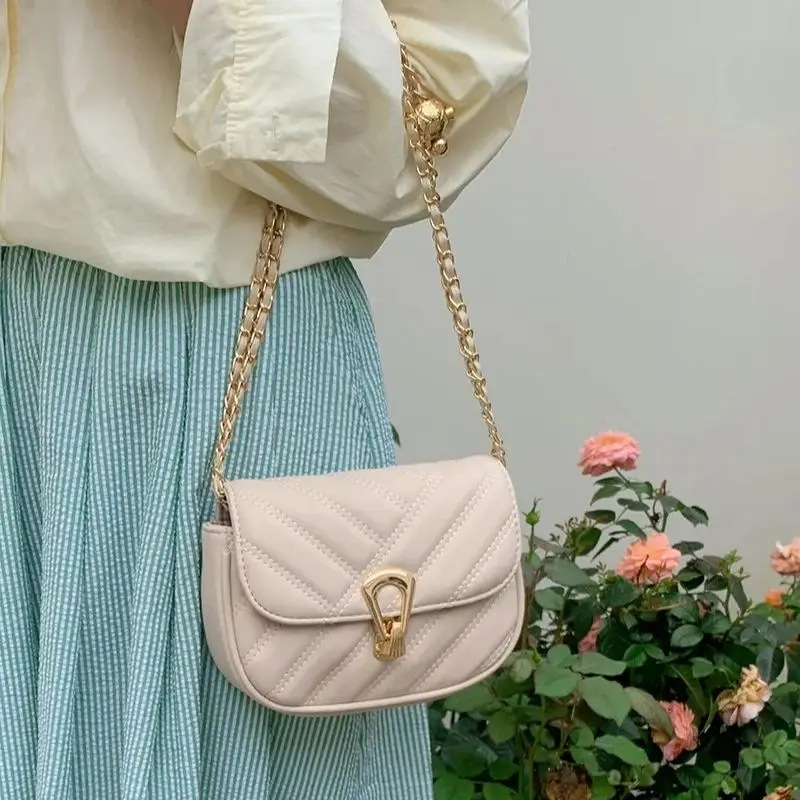 TRSYPHXM Chain bag for women 2024 new style texture and temperament, niche design, shoulder bag, crossbody small square bag