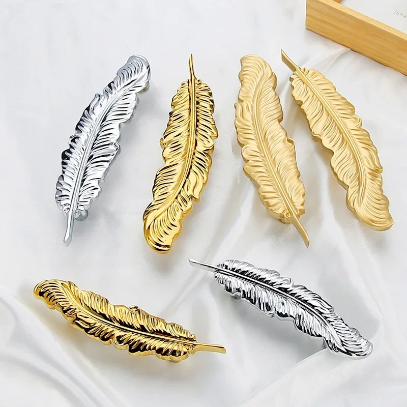 Brass Wardrobe Door Handle Creative American Feather Cabinet Handle Cabinet Drawer Door French Luxury Furniture Copper Handle