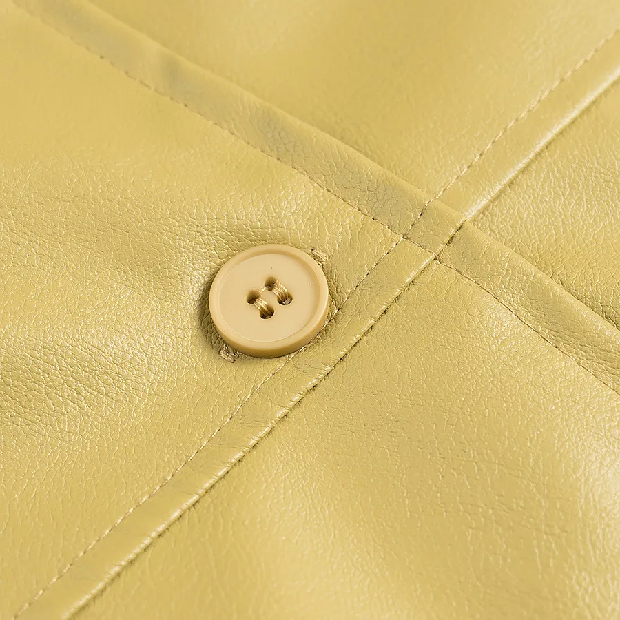 Cappotto lungo in pelle PU di lusso per donna 2025 Nuovo autunno monopetto a maniche lunghe con colletto bavero Trench femminile in ecopelle