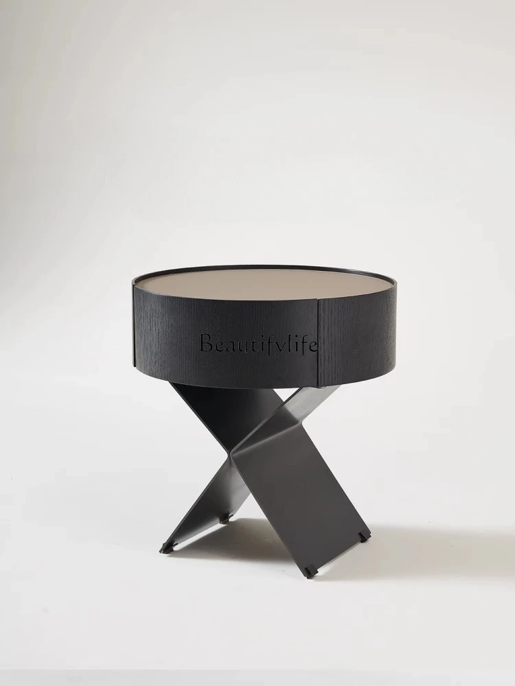 

Italian minimalist saddle leather bedside table creative round bedside storage solid wood high-end side cabinet