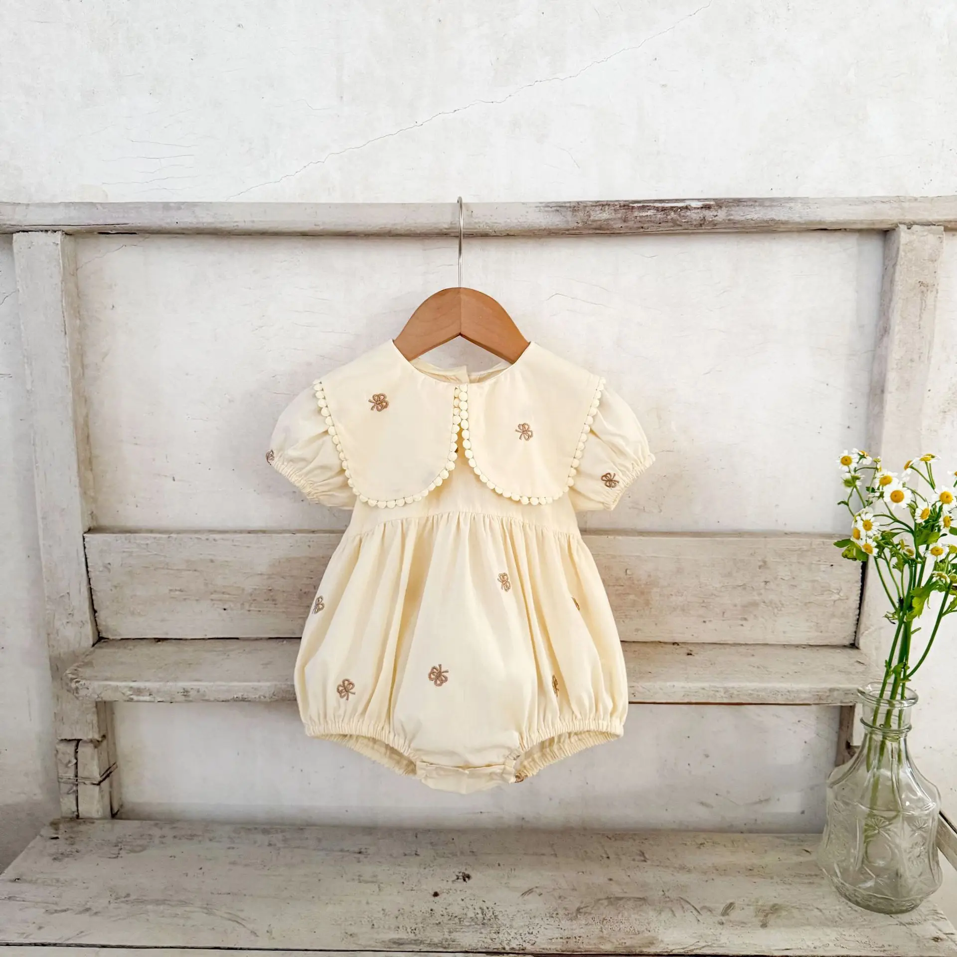 

Ins Korean Version Girls' Baby Pure Cotton Cartoon Embroidery Lapel Short Sleeved Shirt Ha Yi Baby Summer Trend Jumpsuit