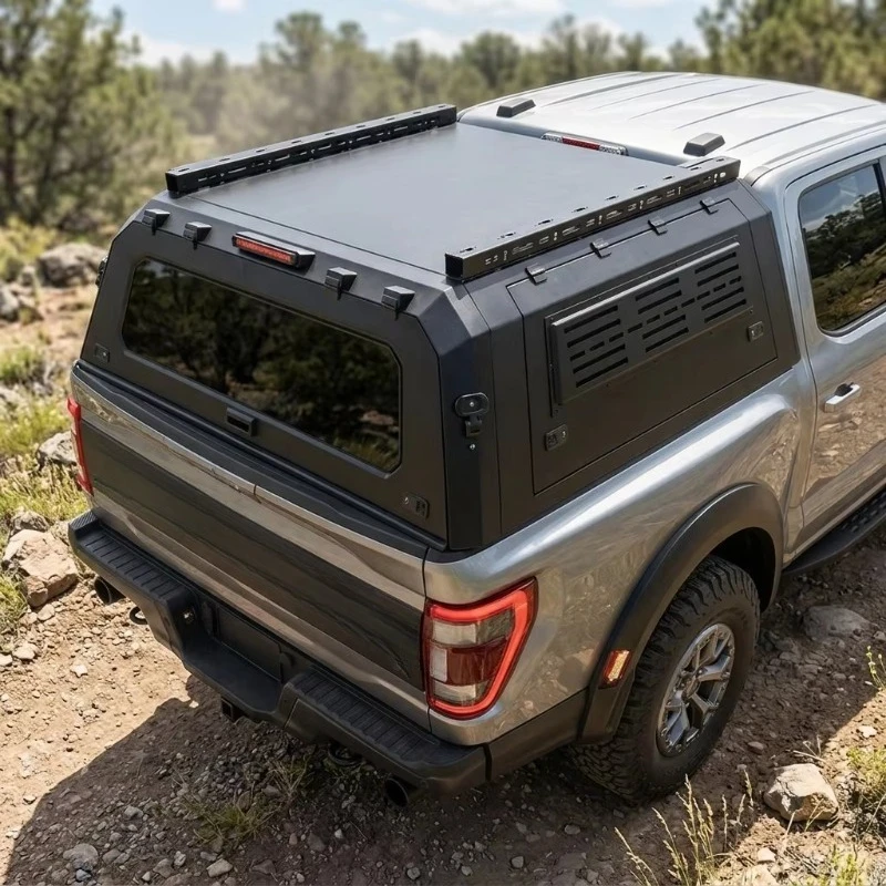 2026 Hot Sale Manganese Steel Pickup Truck Bed Cover Ute Canopy with High Brake Light for 5.0ft 5.4ft Short Bed