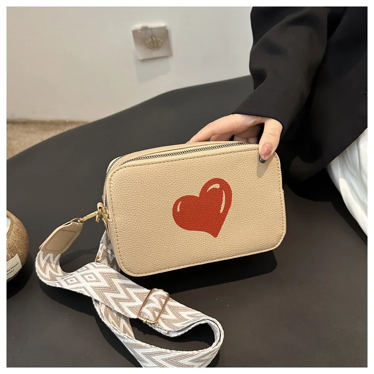 

​​2025 Fall Shoulder Bag Stylish Crossbody Purse for Women Elegant Square Work Bag with Heart Charm Chic Versatile​