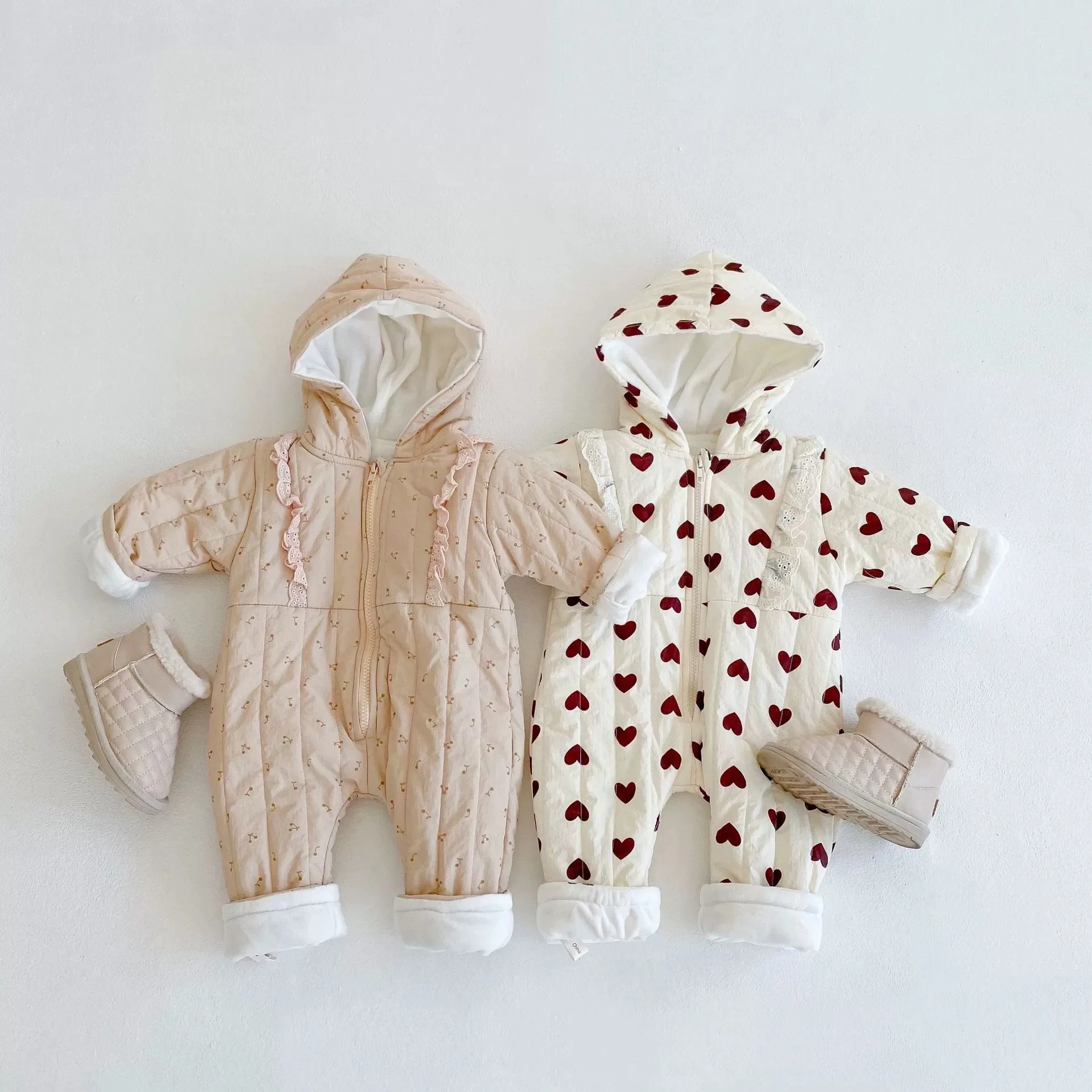 

Infant Girl Heart Print Warm Jumpsuit Plus Velvet Thick Toddler Clothes 0-24M 2025 Winter New Baby Long Sleeve Fleece Romper