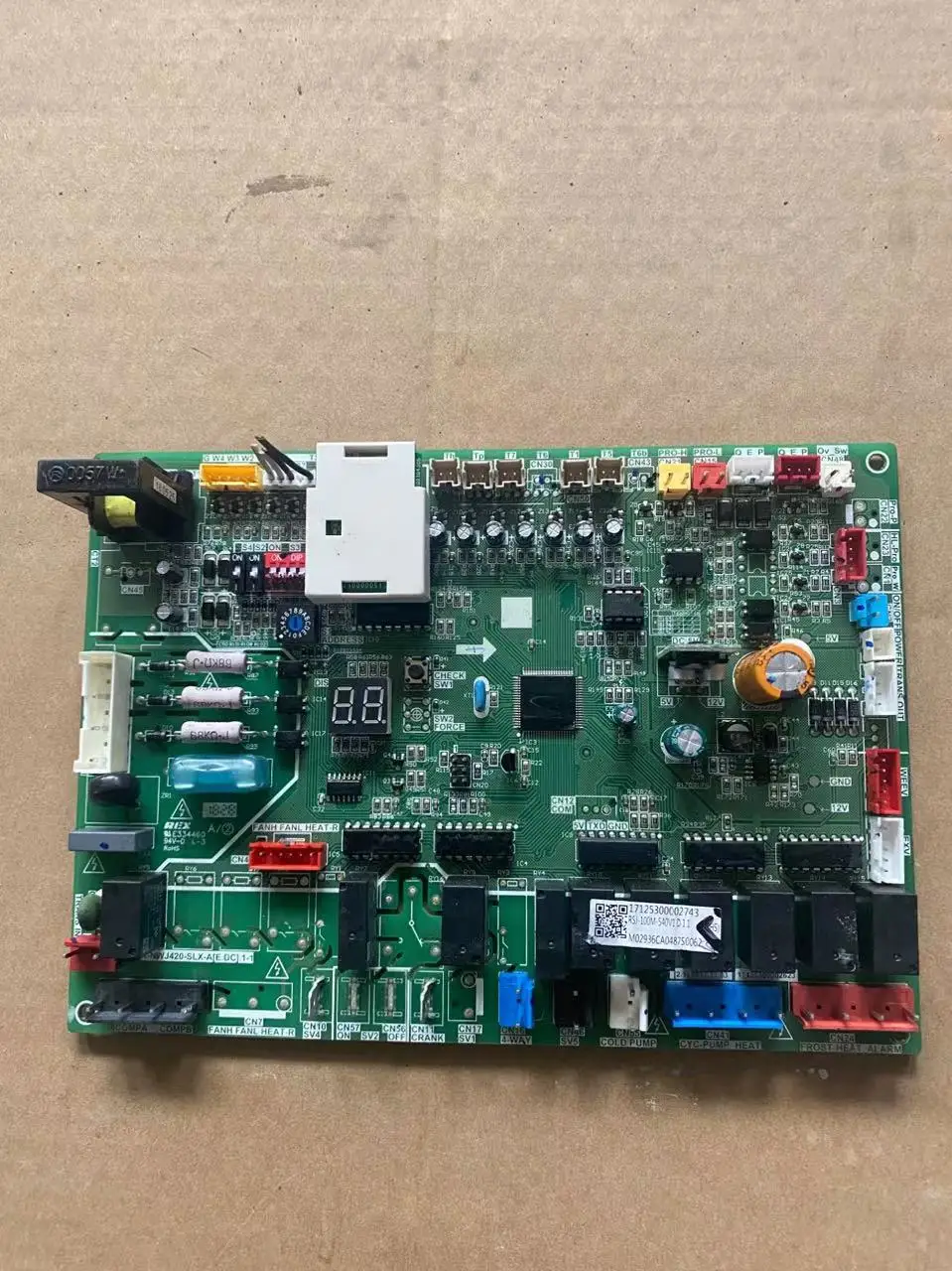 

Applicable to the main board of Midea air energy machine RSJ-100M-540V1.D.1.1 R-NWJ420-SLX-A