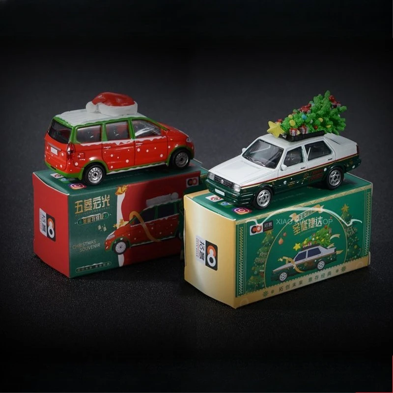 XCARTOYS 1/64 عيد الميلاد نمط سبيكة سيارة نموذج ثابت المركبات الصغيرة نموذج جمع عشاق الأطفال هدية عيد ميلاد اللعب