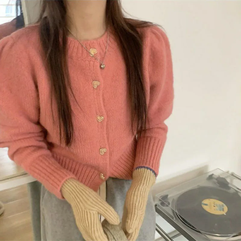 Biyaby-suéter con botones de corazón para mujer, cárdigan de punto liso, Chaqueta corta suelta coreana, estilo suave, Otoño e Invierno