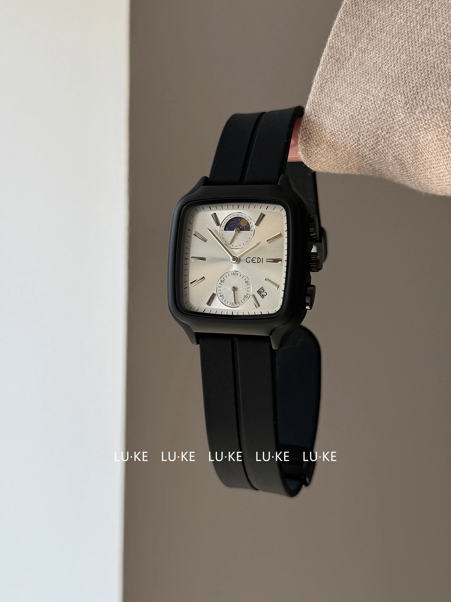 2025 Hot Selling Black and White Magnetic Silicone Women's Watch, Casual Quartz, Original Luxury Women's Watch, Women's Gift