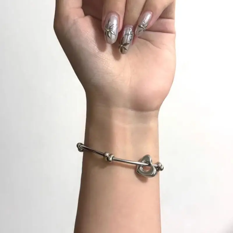 91AF Heart Shaped Alloy Beaded Bracelet With Elastic Stretchy Chain Comfortable Wear For Casual Or Formal Occasions