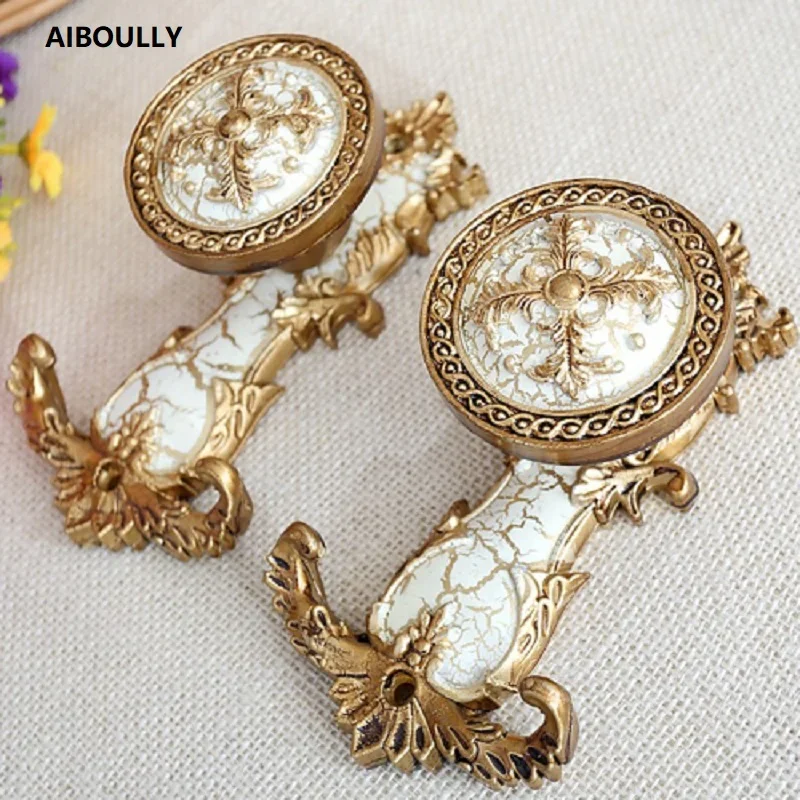 

2Pcs/Set High Quality Luxury Fashion European Curtain Hooks Holder Hanger Bronze Display Rack Wall Hook Curtain Accessories