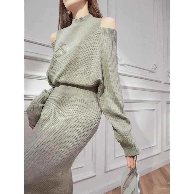 

Design Sense Off-Shoulder Waist-Slimming Knitted Dress