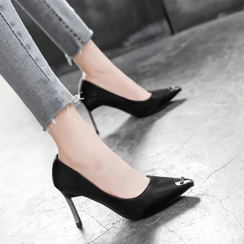 Size 30-44 Pointed Toe Women\'s Shoes Plus Size 41 42 43 Work Shoes Stiletto Heels Small Size 31 32 33 Black