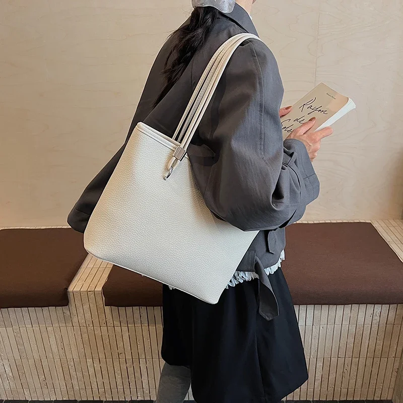 

Women Leather Luxury Fashion Tote Bag Designer Shoulder Crossbody Handbag For Everyday City Style