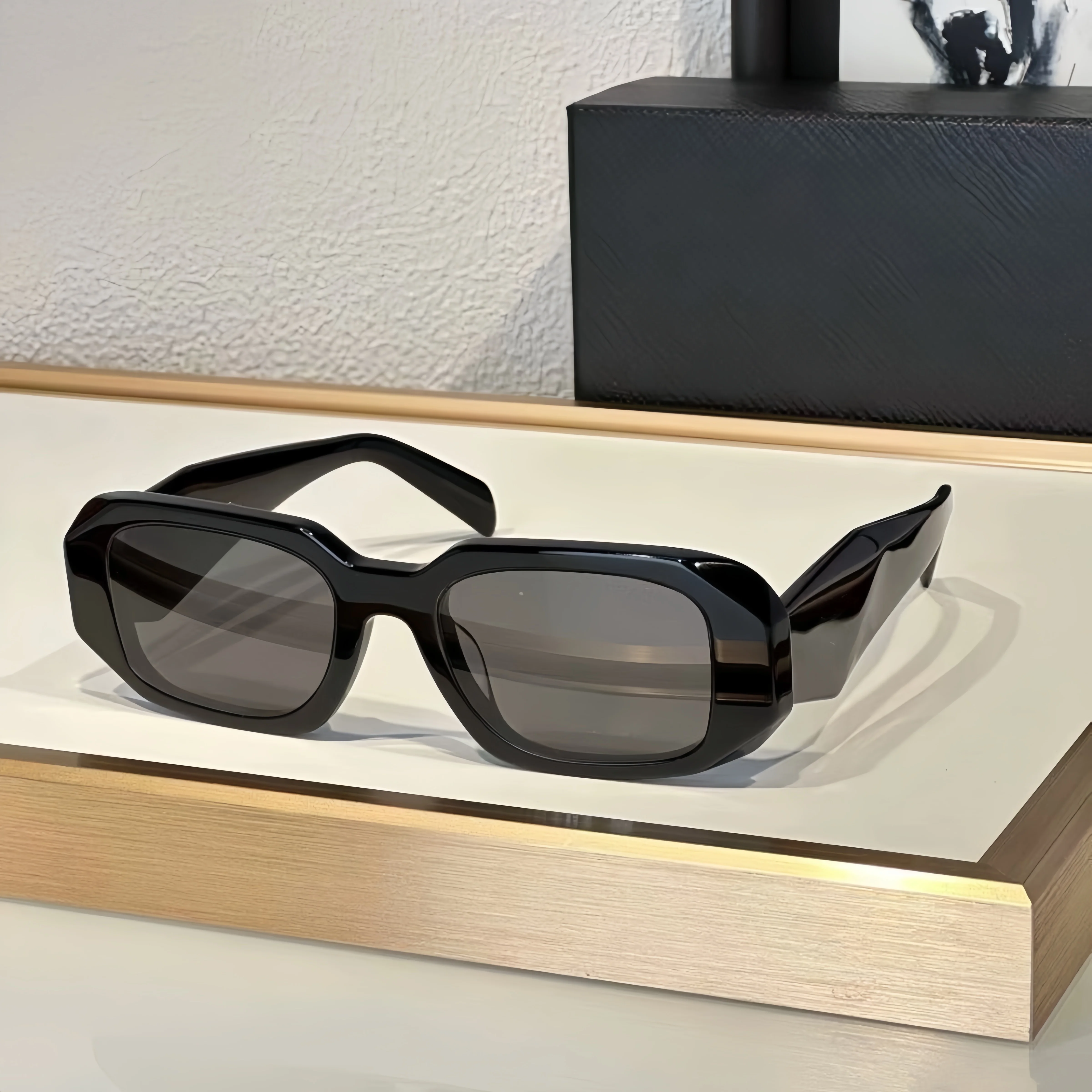

Brand Discount Sunglasses Stylish and Versatile Narrow-Frame Sunglasses Cool and Chic Sunglasses for Men and Women spr17w Gifts