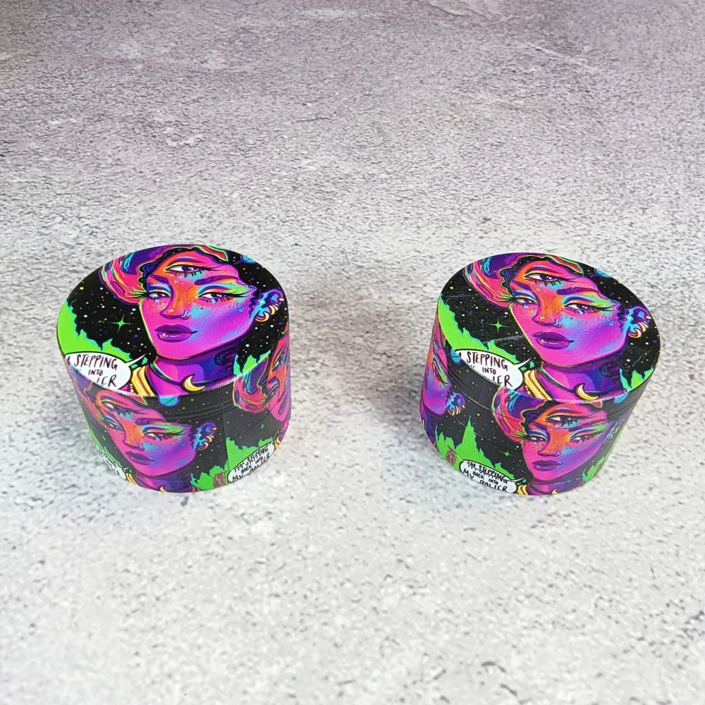 2inch Cartoon God Girl Metal Herb Grinder Mill Mortar 4-Layers Tobacco Vanilla Bud Grinder Grass Cigar Smoking Cigarette Tool